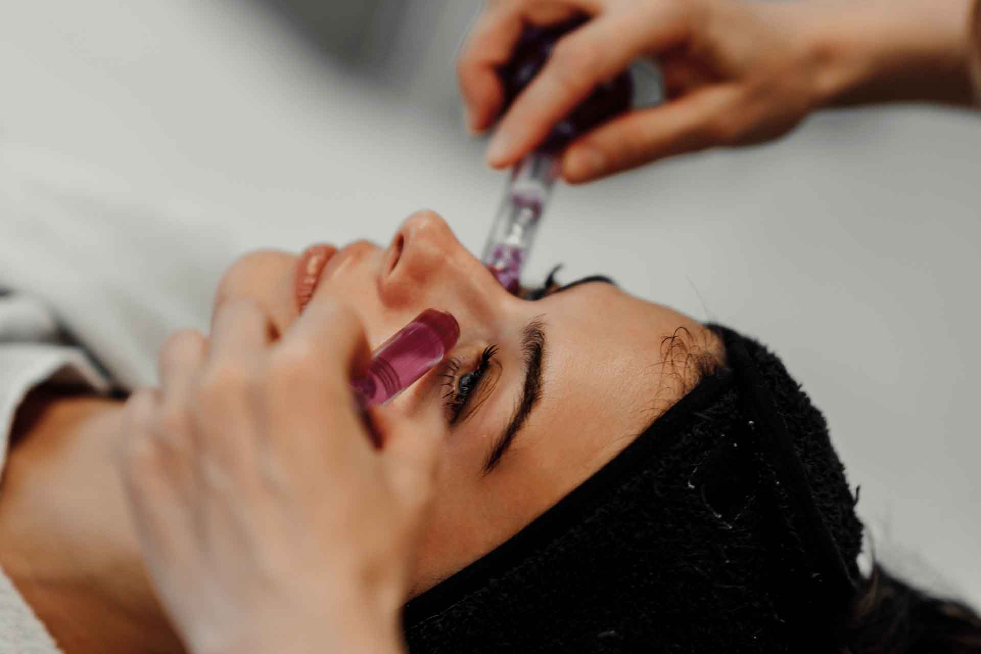 exosomas-tratamieno-regenerador-facial-con-exosomas-figueres